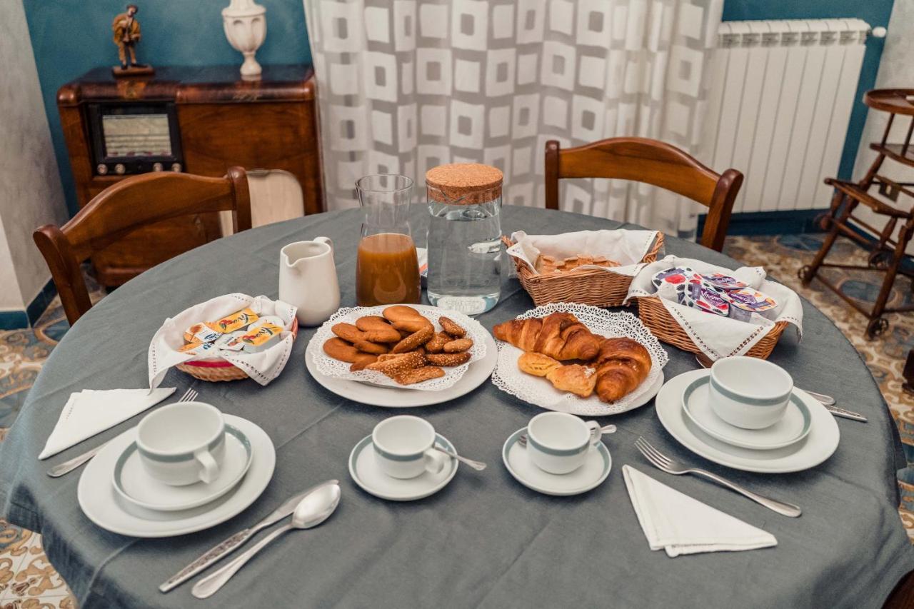 B&B Elvira Al Duomo Монреале Экстерьер фото