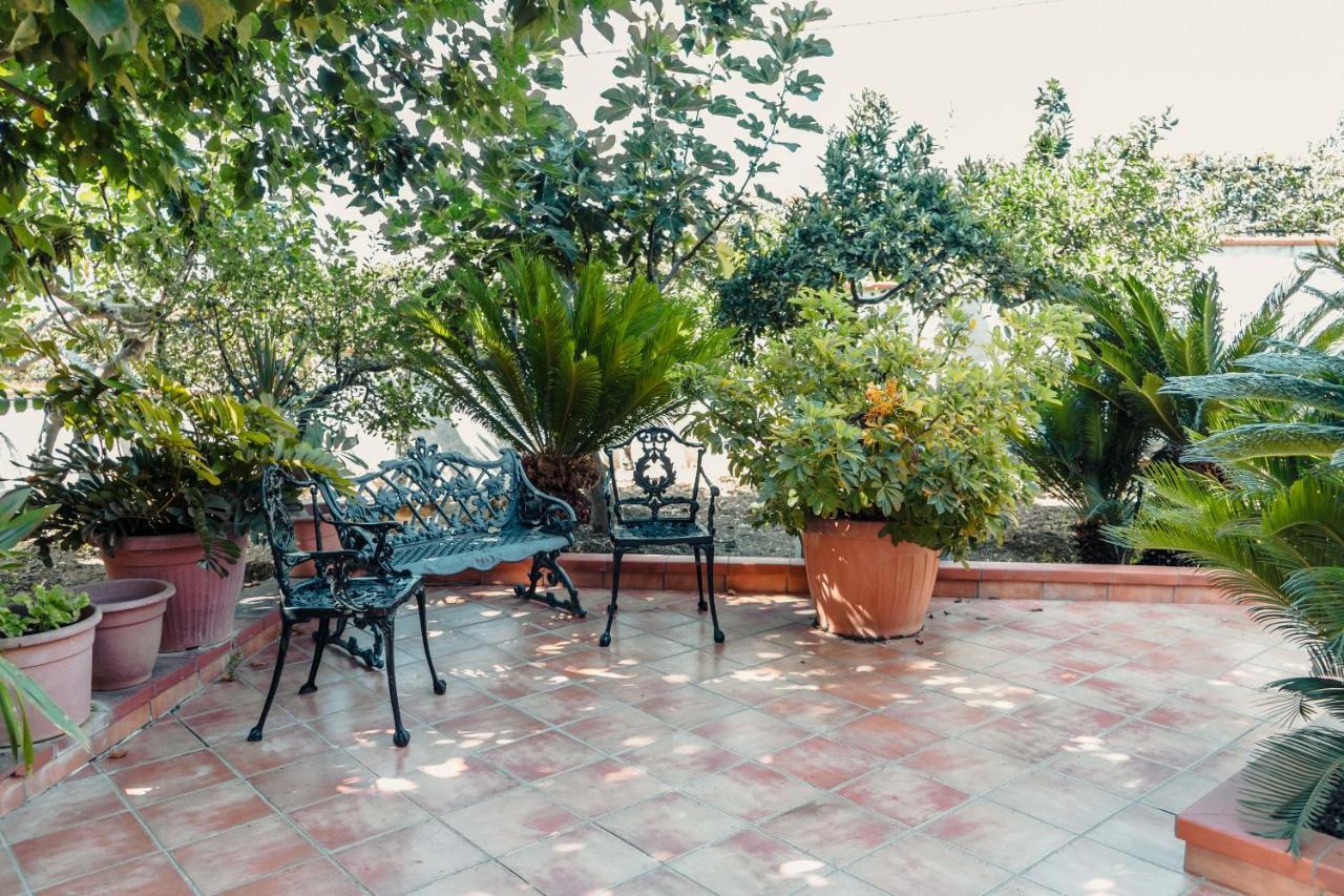 B&B Elvira Al Duomo Монреале Экстерьер фото