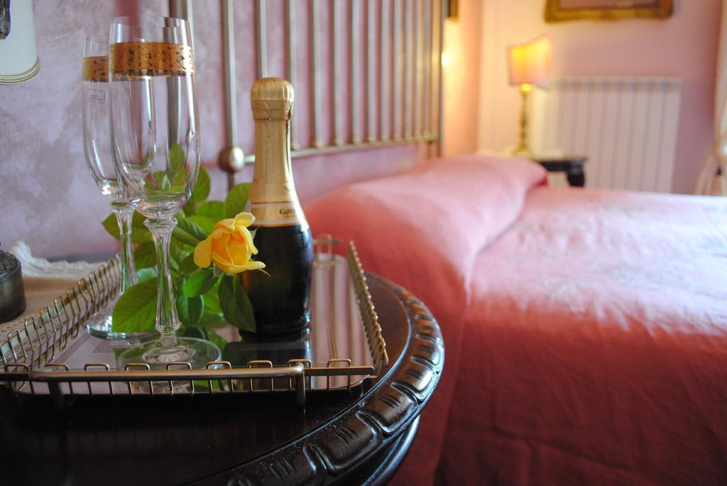 B&B Elvira Al Duomo Монреале Экстерьер фото